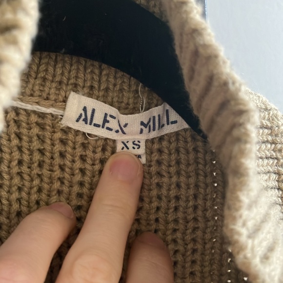 Alex Mill Cardigan in colour “Khaki” - Picture 3 of 3